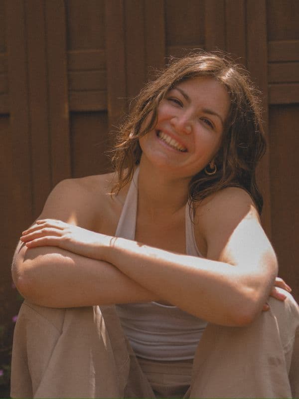 Hannah, Yogalehrerin