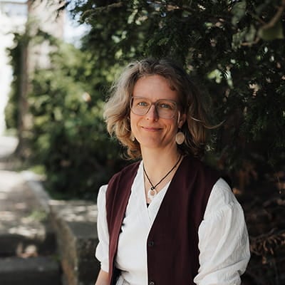 Katharina Malong, Hebamme
